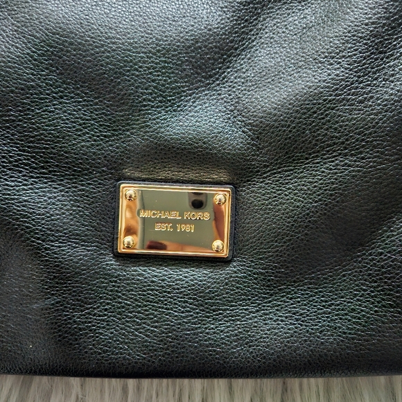 Michael Kors Big Black Leather Bag with Chain Straps and Gold Stud accents 👌 - Picture 6 of 6